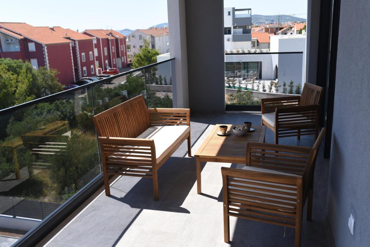 B1Villa 斯里马 外观 照片
