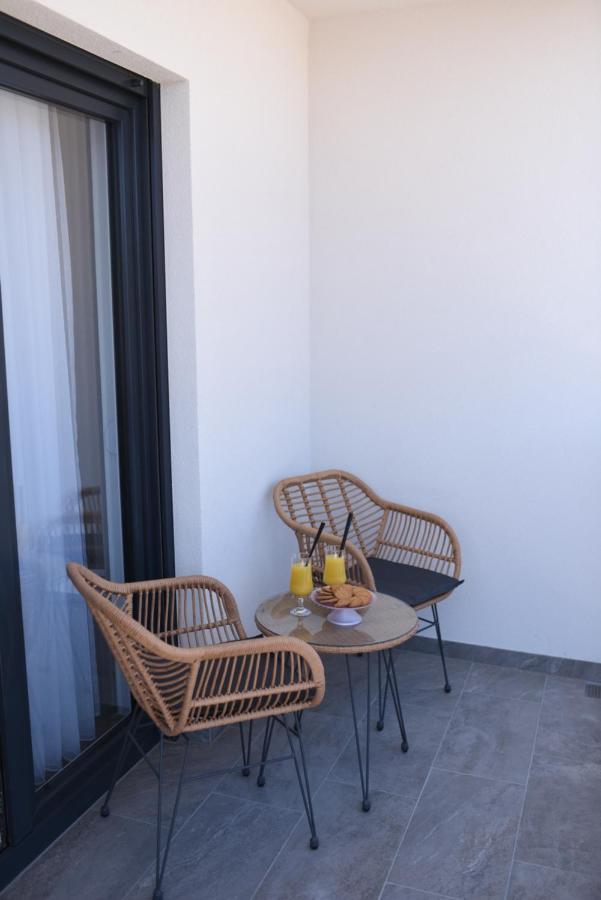 B1Villa 斯里马 外观 照片