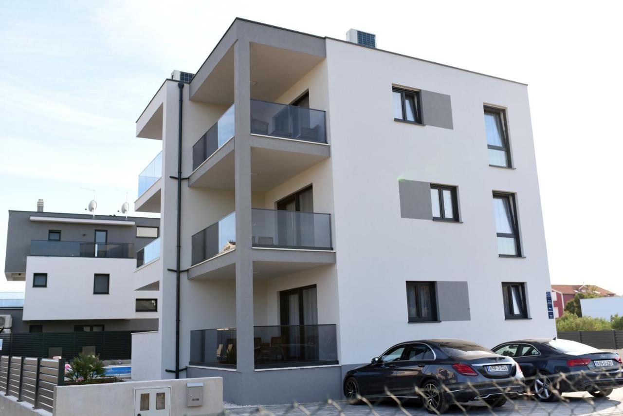 B1Villa 斯里马 外观 照片